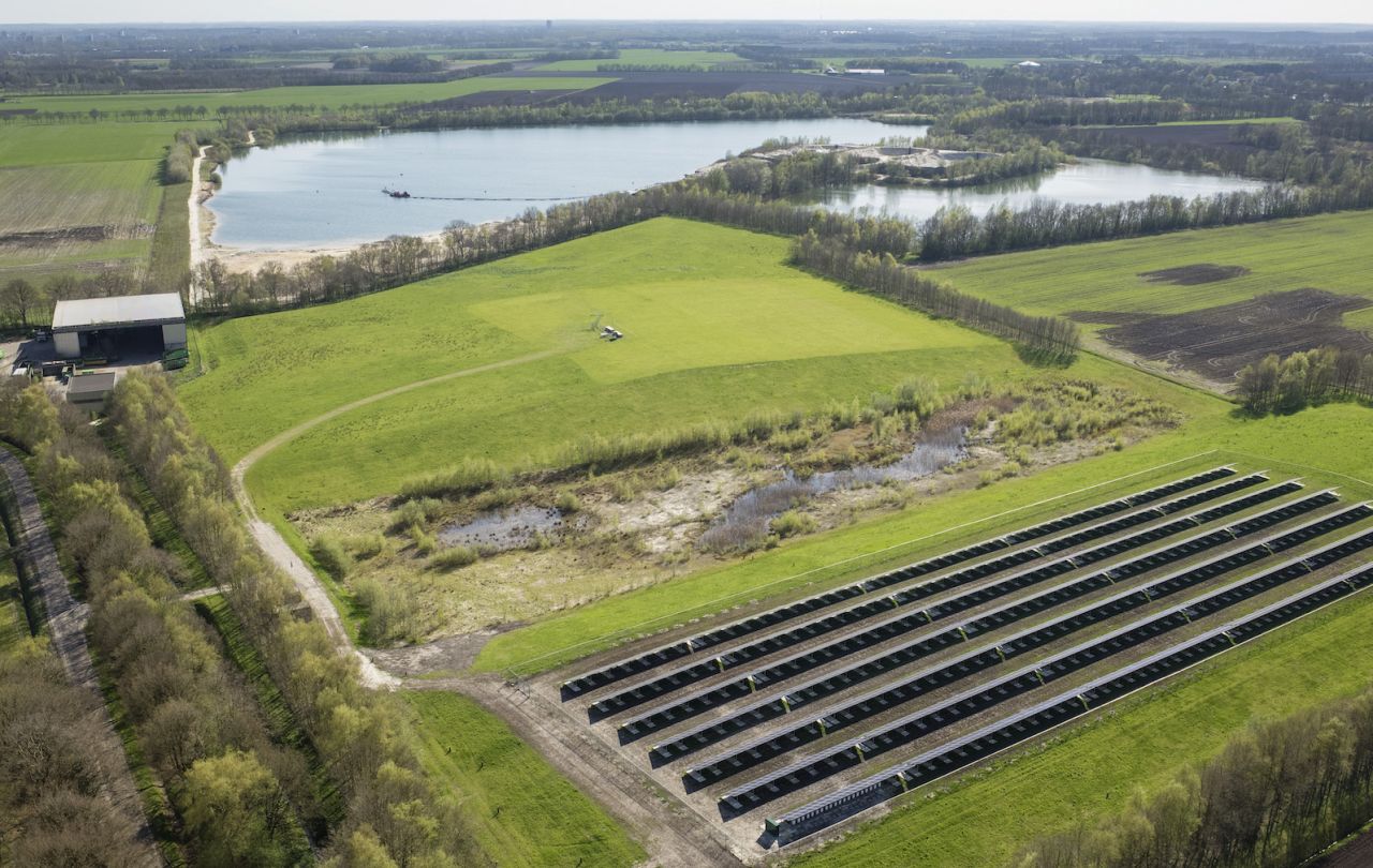 Zonnepark Zeijen luchtfoto